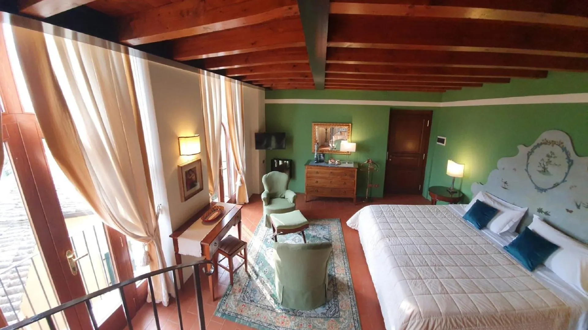 Resort Locanda San Verolo Boutique Hotel コステロマーノ 4*,